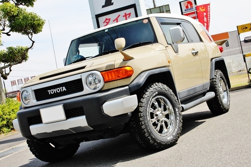 FJクルーザー に BFグッドリッチ オールテレーン T/AKO2 装着。 | 鈴鹿